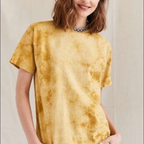 Urban Outfitters - Urban Renewal Gold Tie-Dye Tee - Picture 1 of 7
